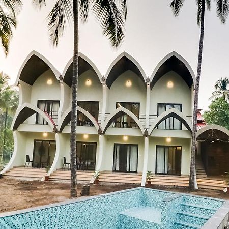 Collection O 47512 Eleven Petals Resort Alibag Exterior photo