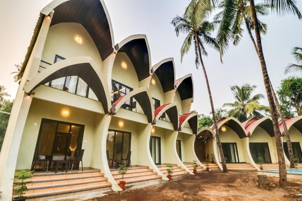 Collection O 47512 Eleven Petals Resort Alibag Exterior photo