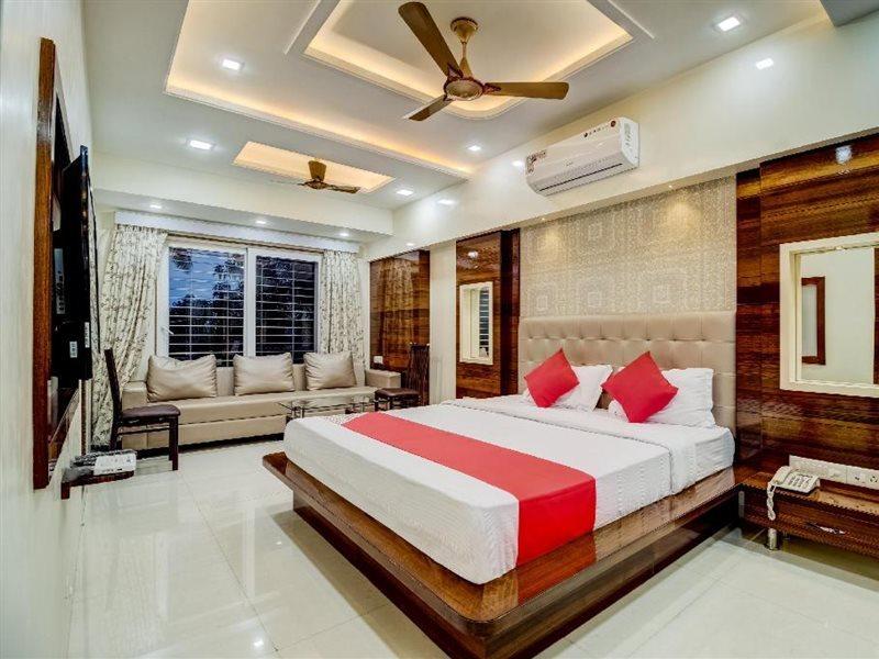 Collection O 47512 Eleven Petals Resort Alibag Exterior photo