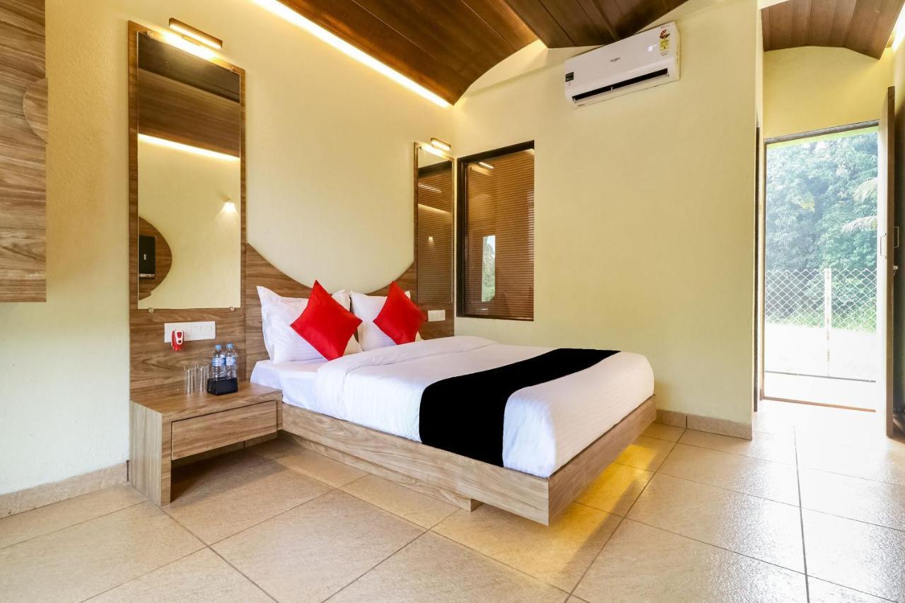 Collection O 47512 Eleven Petals Resort Alibag Exterior photo