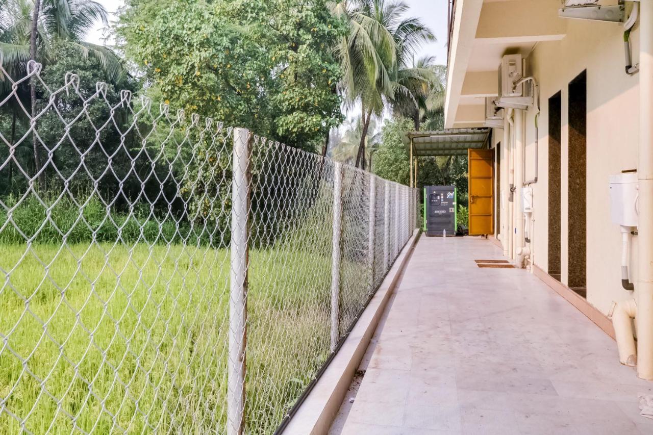 Collection O 47512 Eleven Petals Resort Alibag Exterior photo