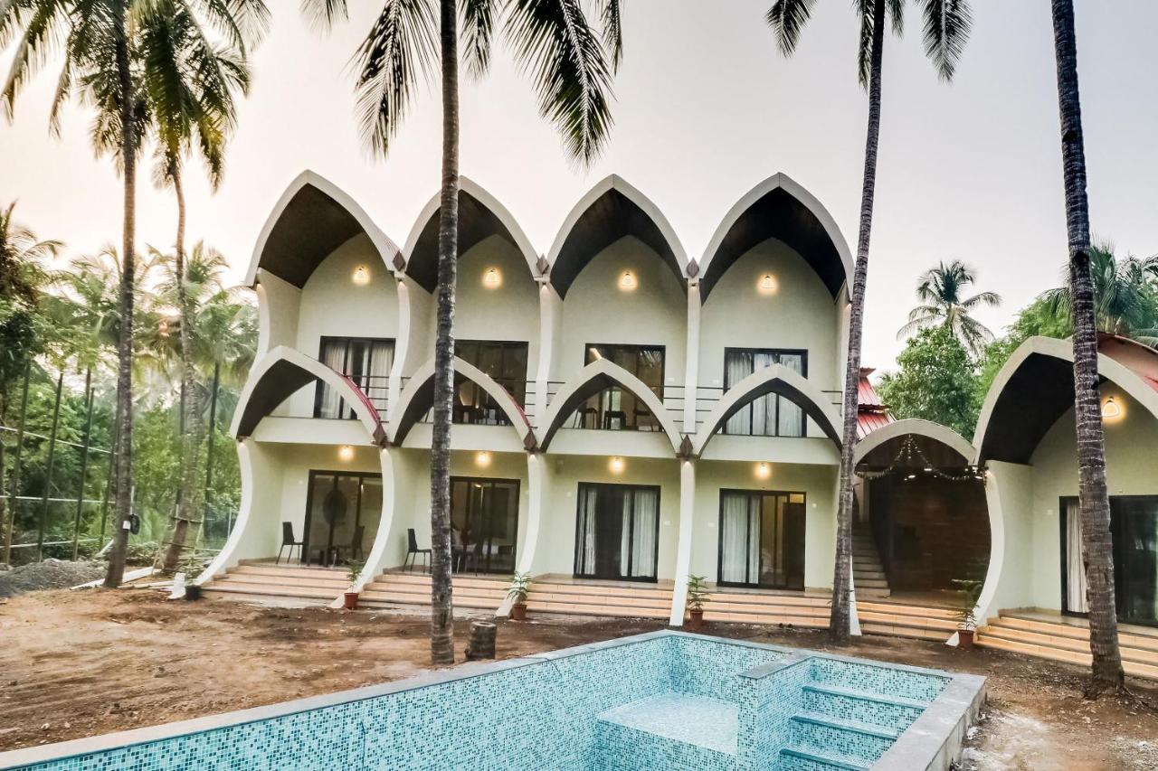 Collection O 47512 Eleven Petals Resort Alibag Exterior photo